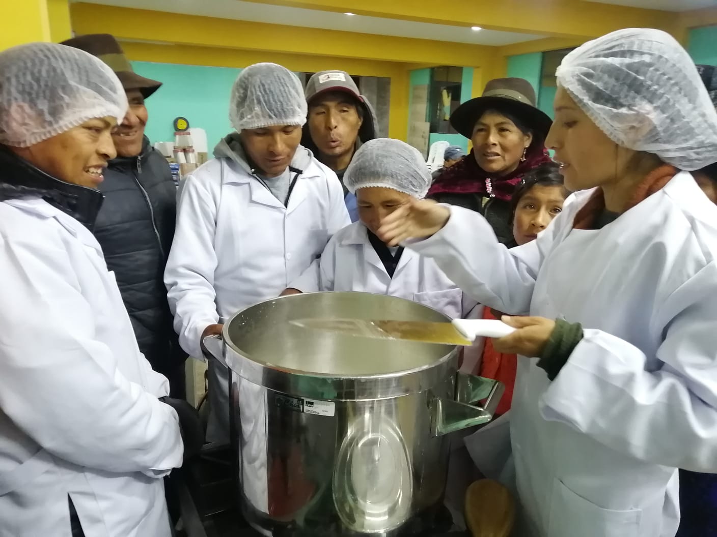 Proyecto Bovino Chuschi elabora queso fresco en Bambamarca – Chuschi
