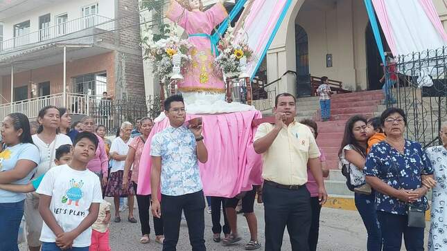 Procesión del Divino Niño Jesús