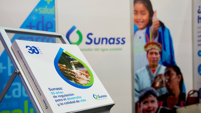 Sunass participa en FIL