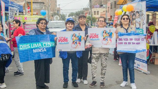 Foto 1 de Gran campaña de salud reúne a vecinos de La Victoria por cierre de la Semana de Oro