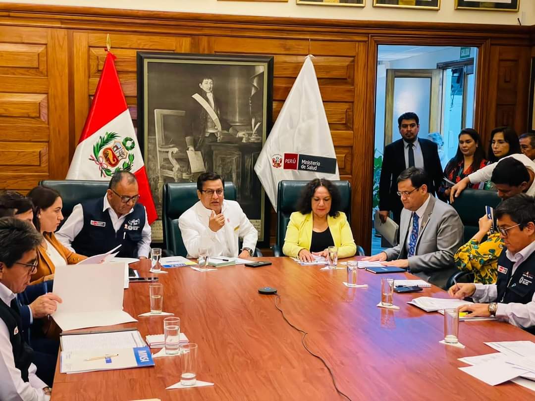 Trabajando por los proyectos de salud para Lambayeque