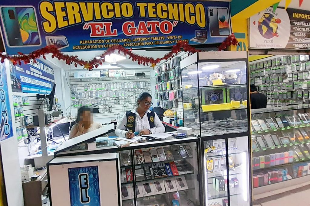 Policía Nacional incautó más de 8 mil celulares en operativos contra mercados negros