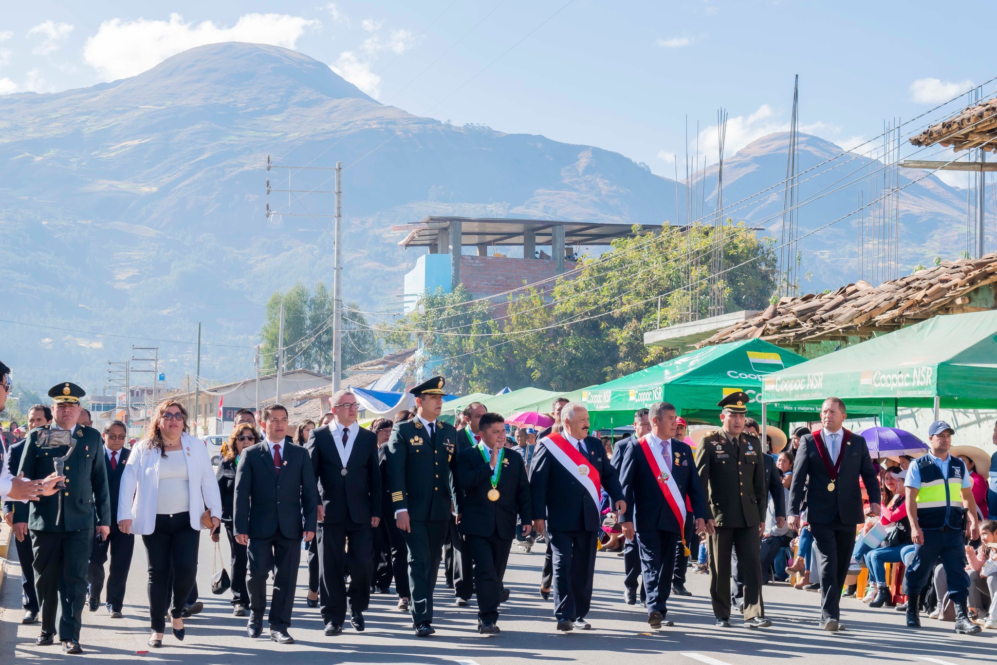 Desfile Cívico por Fiestas Patrias