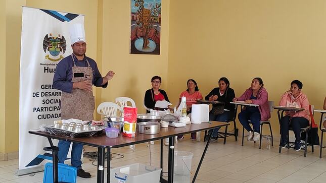 MPH realizó taller de repostería en beneficio de 80 madres como parte del programa “Mujer Crece y Emprende"