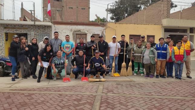 MPH y vecinos realizaron limpieza del parque "La Huaquilla" 