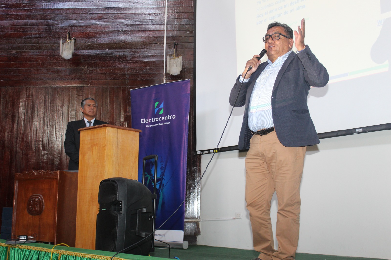 UNCP y ELECTROCENTRO con éxito organizaron primer seminario profesional en ingeniería eléctrica, retos y soluciones en distribución