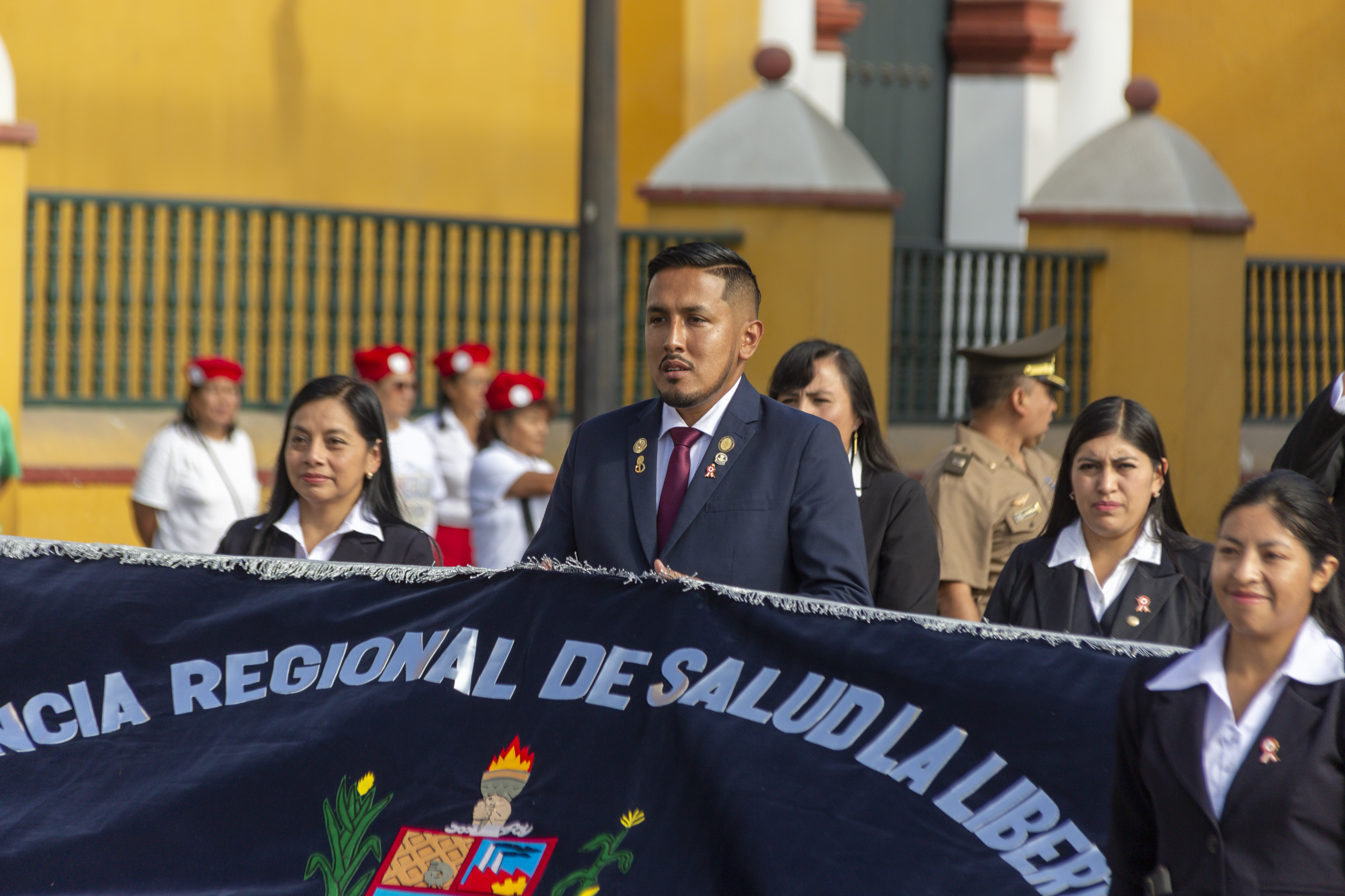 Delegación encabezada por el director ejecutivo de la Red de Salud Sánchez Carrión, médico cirujano Gerardo Carlos Alberto Florián Gómez.