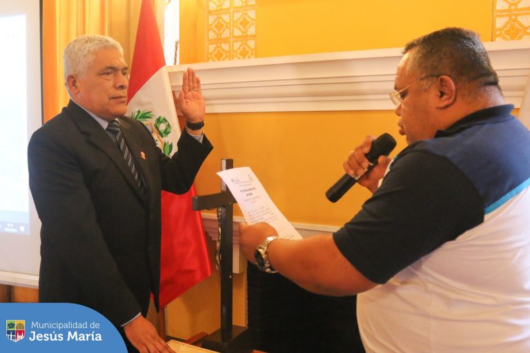 👏 Con éxito se realizó la sesión N° 11 del Comité Distrital de Seguridad Ciudadana. El #Codisec es un espacio para elaborar planes y políticas de seguridad, presidido por el alcalde Jesús Gálvez Olivares y conformado por las principales autoridades distritales.
