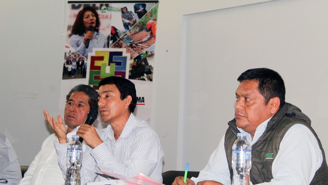 Instalan mesa de trabajo para fomentar innovación en acceso al agua y prácticas sostenibles para el agro en Oyón
