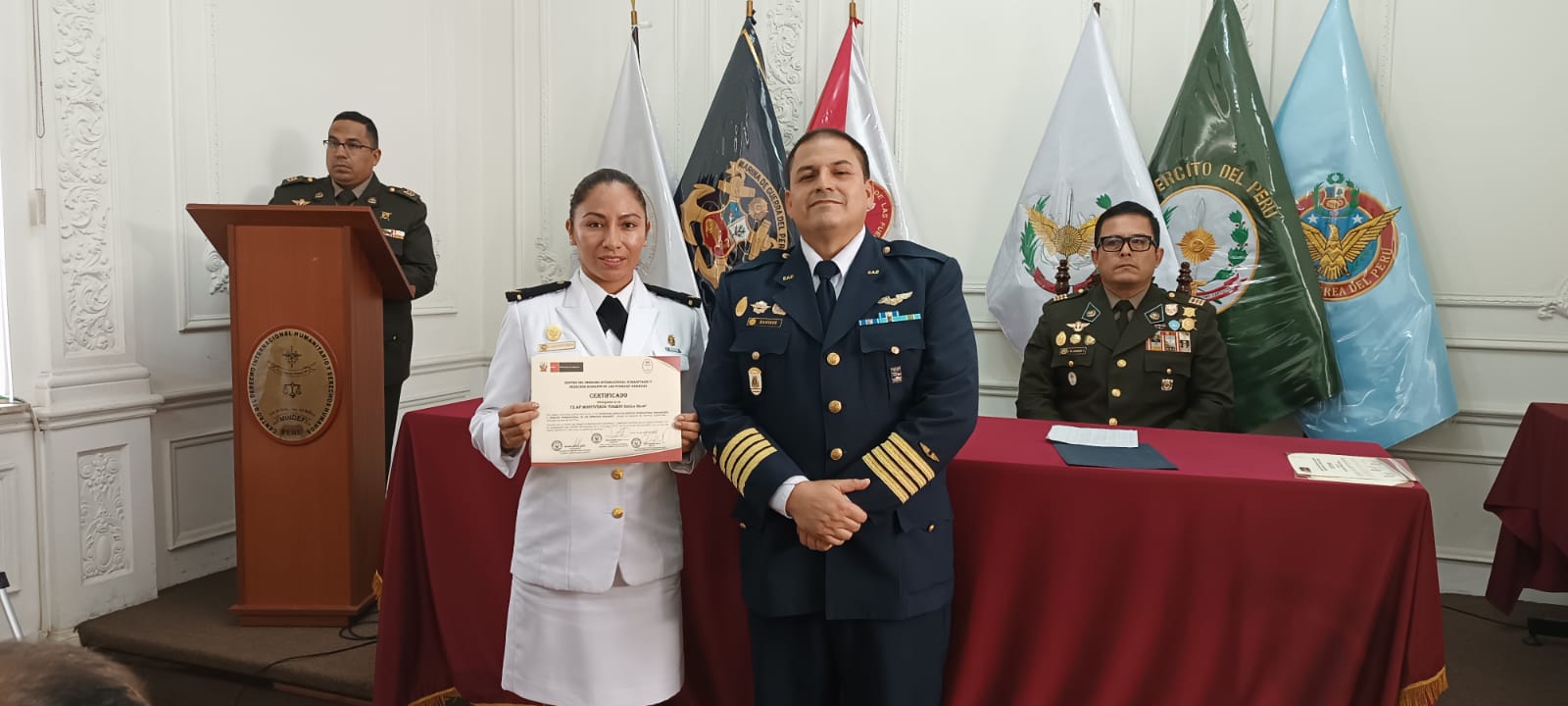 Oficiales nacionales y extranjeros se capacitan en derecho internacional humanitario