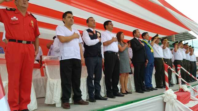 Desfile civico militar BAGUA