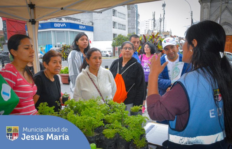 JesúsMaríaNatural 🌿 | Con el objetivo de fomentar valores hacia el cuidado y protección de nuestro mundo 🌎 y entorno se realizó una nueva edición de ♻️ Festi Educca ♻️ en la Plaza San José.