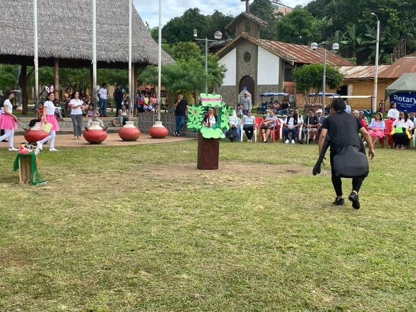 Cuentos infantiles creados por personal de la sede regional enseña el respeto a la propiedad intelectual y la protección de los derechos de los consumidores.