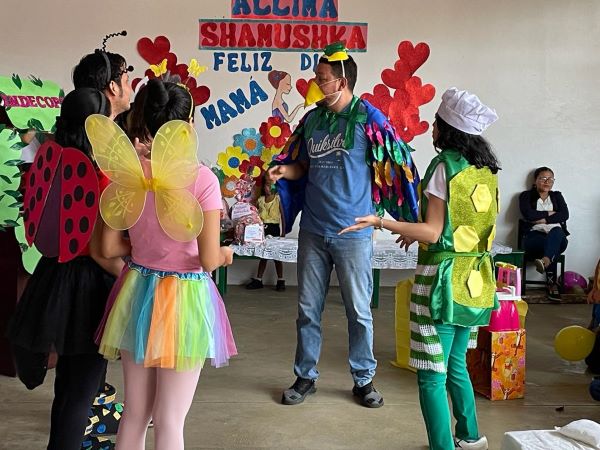 Cuentos infantiles creados por personal de la sede regional enseña el respeto a la propiedad intelectual y la protección de los derechos de los consumidores.