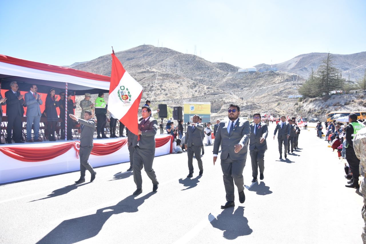 Municipalidad de Ilabaya participó en ceremonia por fiestas patrias en Toquepala