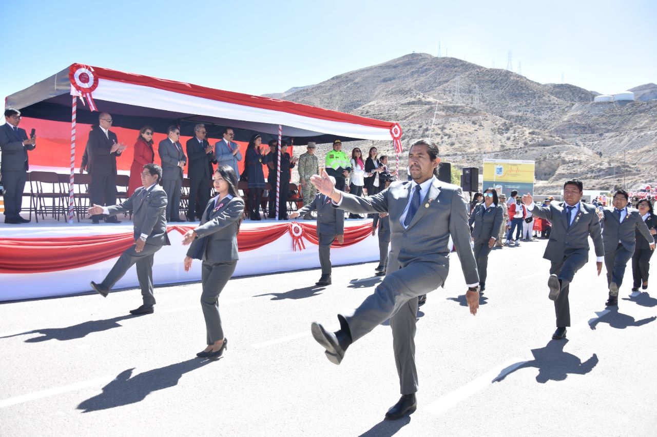 Municipalidad de Ilabaya participó en ceremonia por fiestas patrias en Toquepala