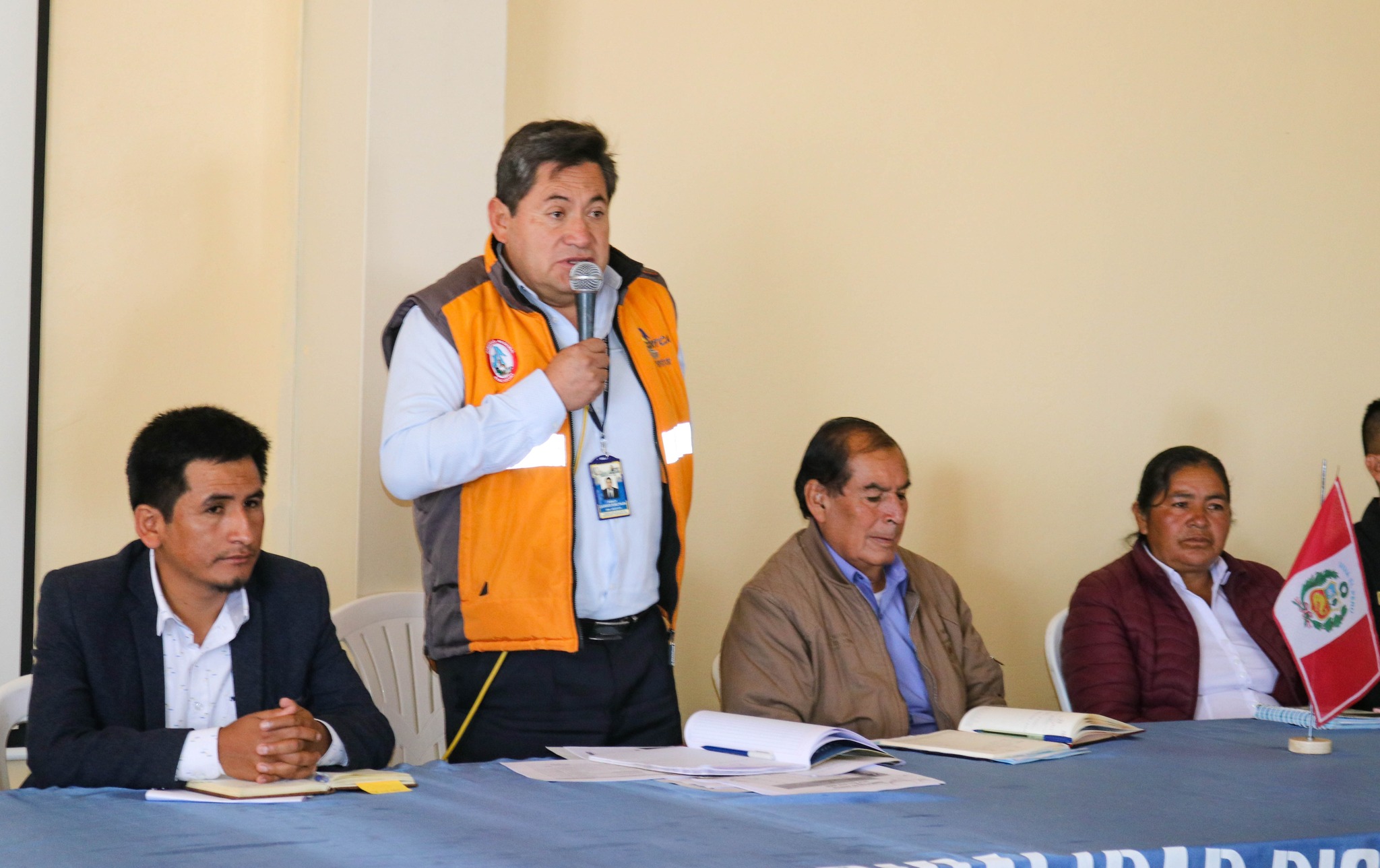 Reunión con las empresas de transporte de Huamanguilla con autoriades de las provincia de Huanta y Huamanga. 