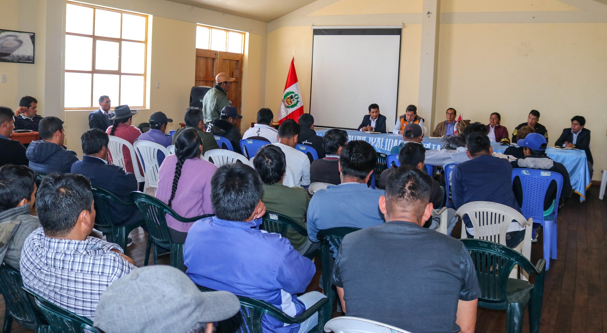 Reunión con las empresas de transporte de Huamanguilla con autoriades de las provincia de Huanta y Huamanga. 