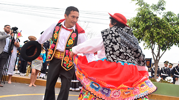 Danza peruana