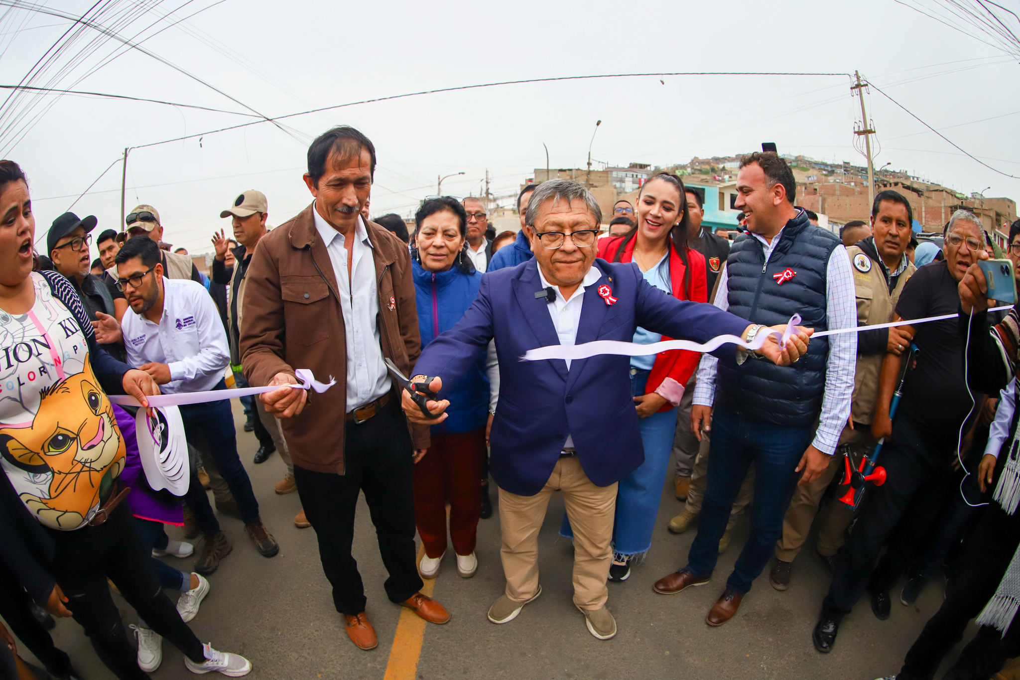 GORE Callao inaugura nuevas pistas y veredas en A. H. Los Cedros de Ventanilla
