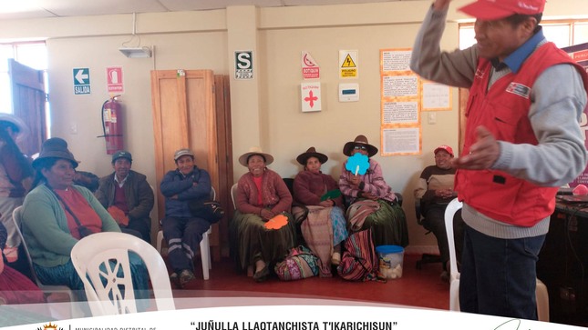 Centro de emergencia mujer de Ayaviri, brindó charla a los hermanos de las diferentes comunidades y APAS del distrito de Santa Rosa, sobre g