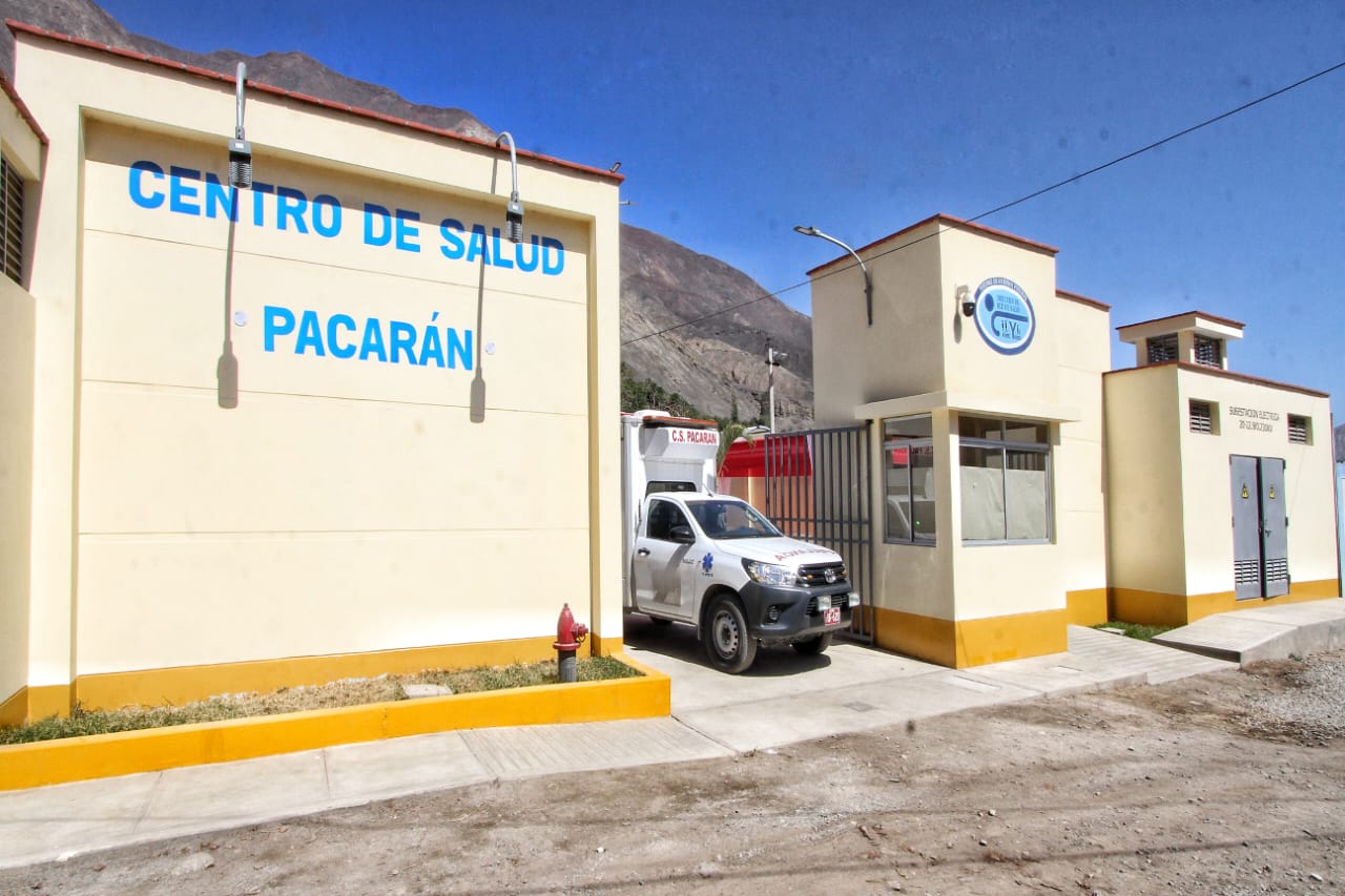 FACHA DEL CENTRO DE SALUD "PACARÁN"