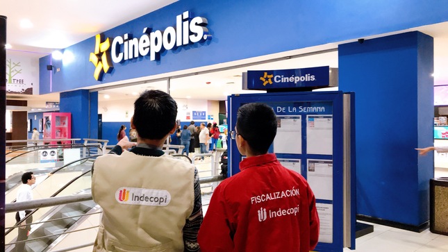 El Indecopi fiscaliza a Cinépolis para verificar que permitan el ingreso de alimentos similares a los de su confitería