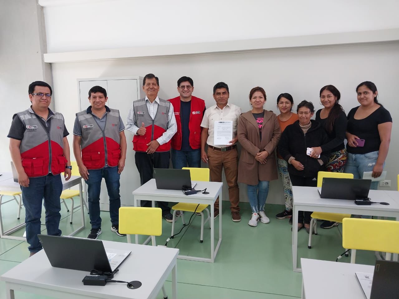 Pronied culminó y entregó renovadas instalaciones de la IE N.° 88271 de Nepeña en Áncash