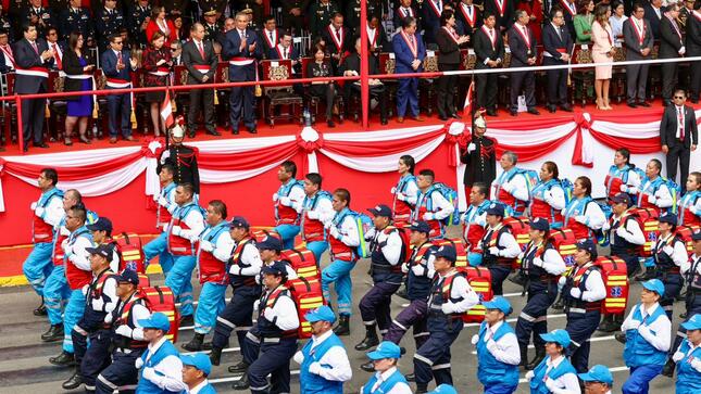  Brigadas de Digerd y SAMU participaron en la Gran Parada y Desfile Cívico Militar por Fiestas Patrias