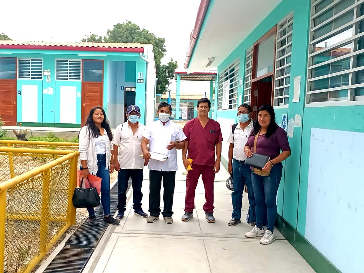 verificando vectores de dengue y alimentos