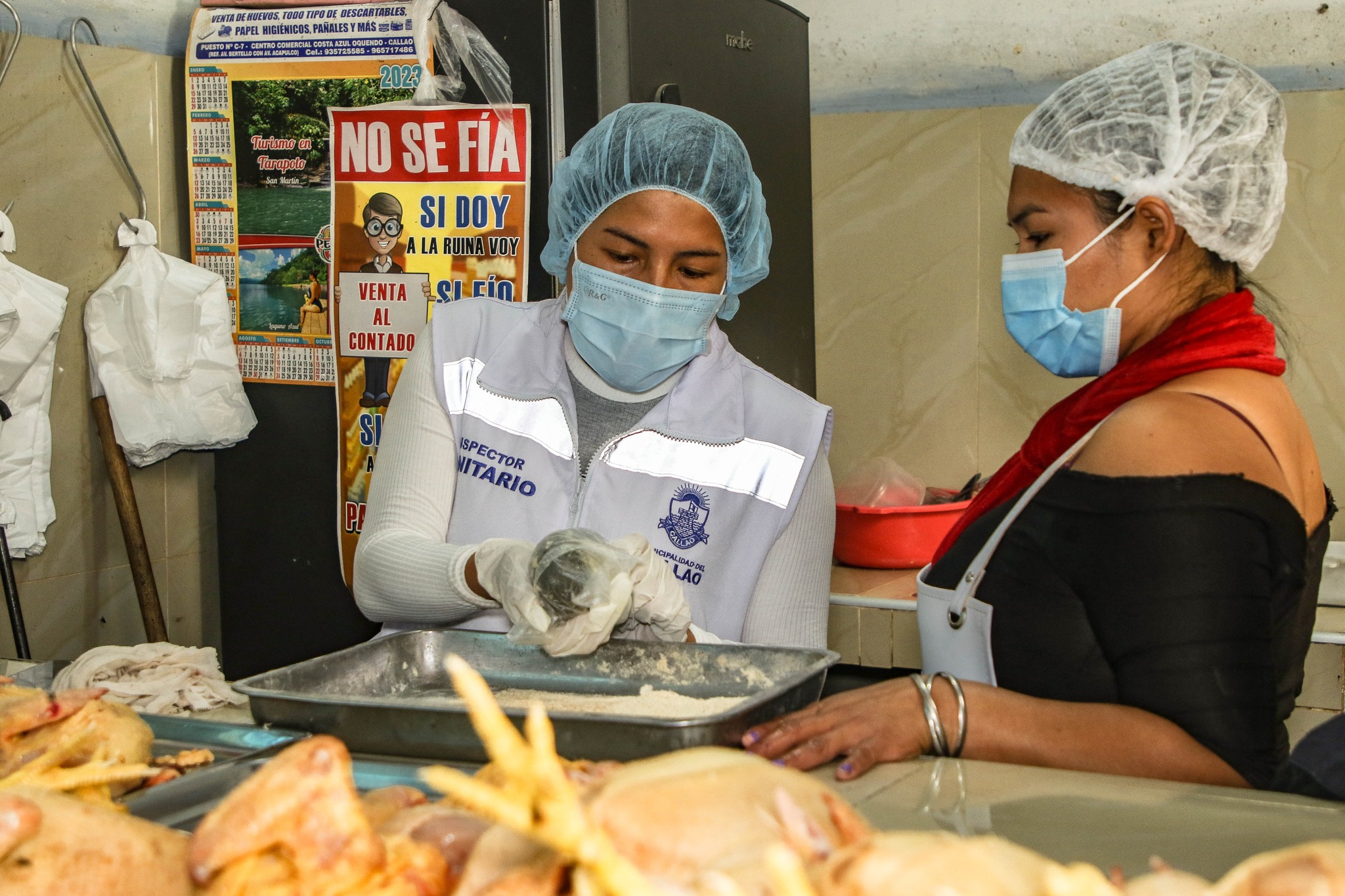 Comprometidos en cuidar tu salud, venimos recorriendo los mercados del Callao