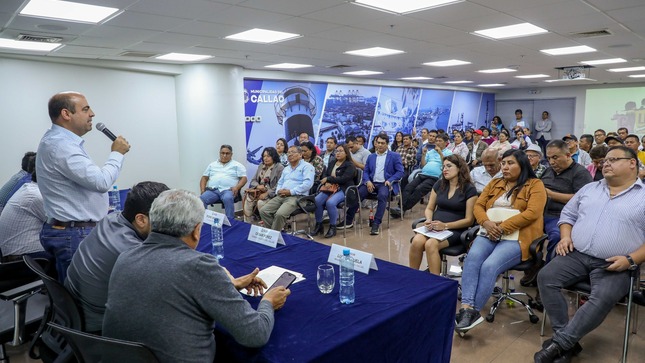 El alcalde Provincial Pedro Spadaro, anunció la creación de una ordenanza para restringir el uso de suelos en la zona industrial de Ventanilla.
