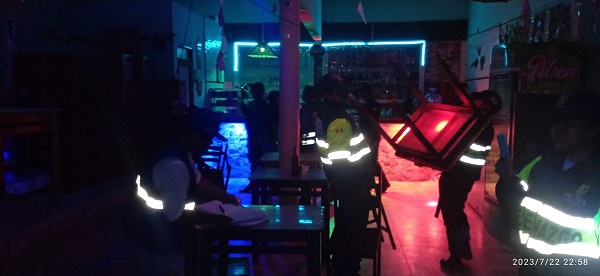 Incautan bienes de local "Las tortugas marinas" por incumplir sanción municipal
