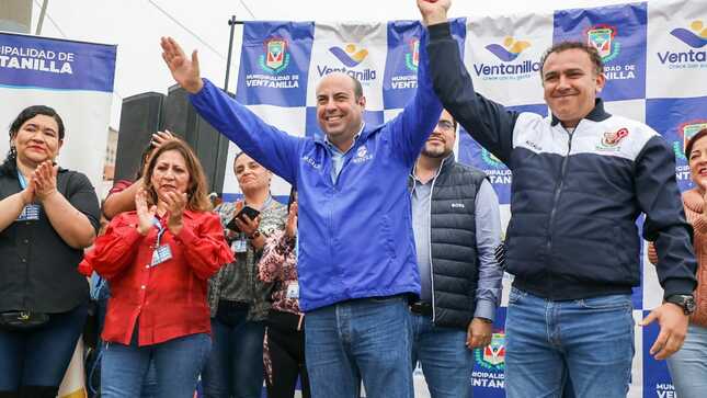 El alcalde Pedro Spadaro, acompañó a su homólogo de Ventanilla, Jhovinson Vasquez, en la inauguración de dos importantes obras para la población.