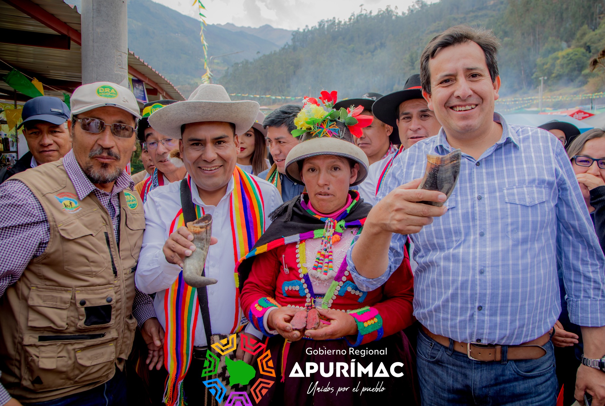 Gobernador Regional llegó a la Feria San Antonio y verificó calidad de productos que se expenden en el marco de la reactivación económica