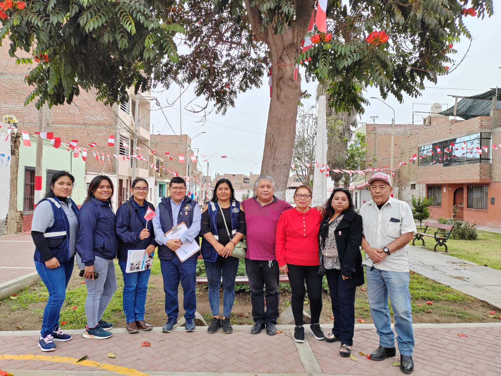 Entusiastas vecinos decoraron sus calles para participar del Concurso "Pon Tu Calle Bonita"