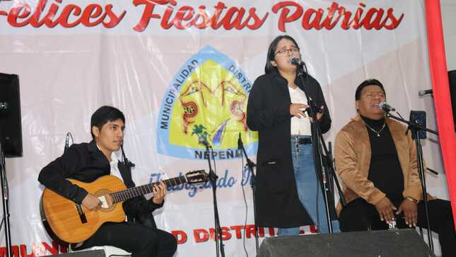 Inició la peña criolla en homenaje al Perú