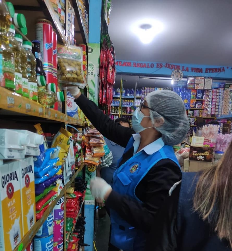Municipalidad Provincial y Hospital San Juan Bautista realizaron operativo para retirar del mercado producto lácteo "La Campiña"
