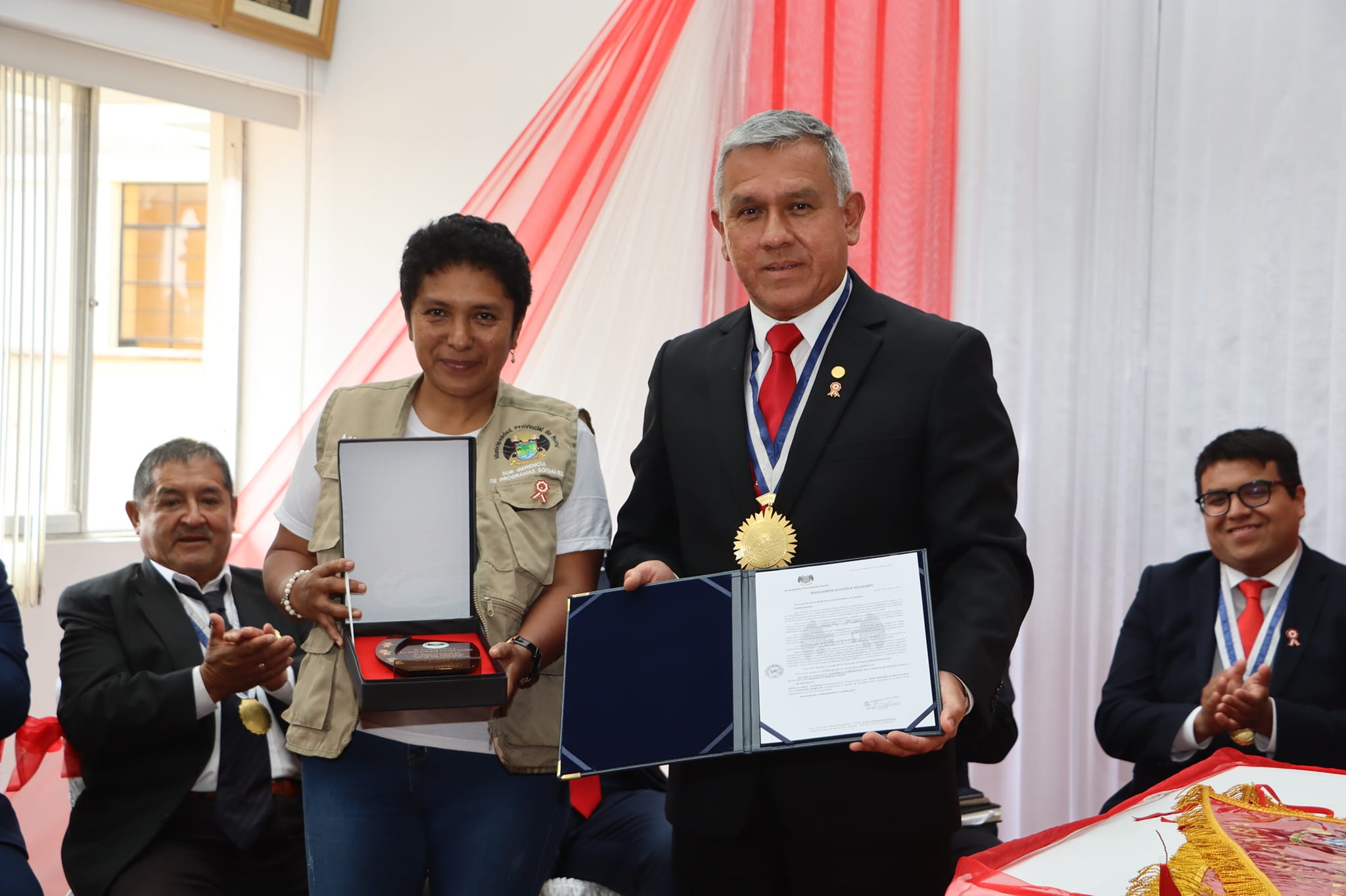Sesión Solemne por el 202 Aniversario de la Independencia del Perú