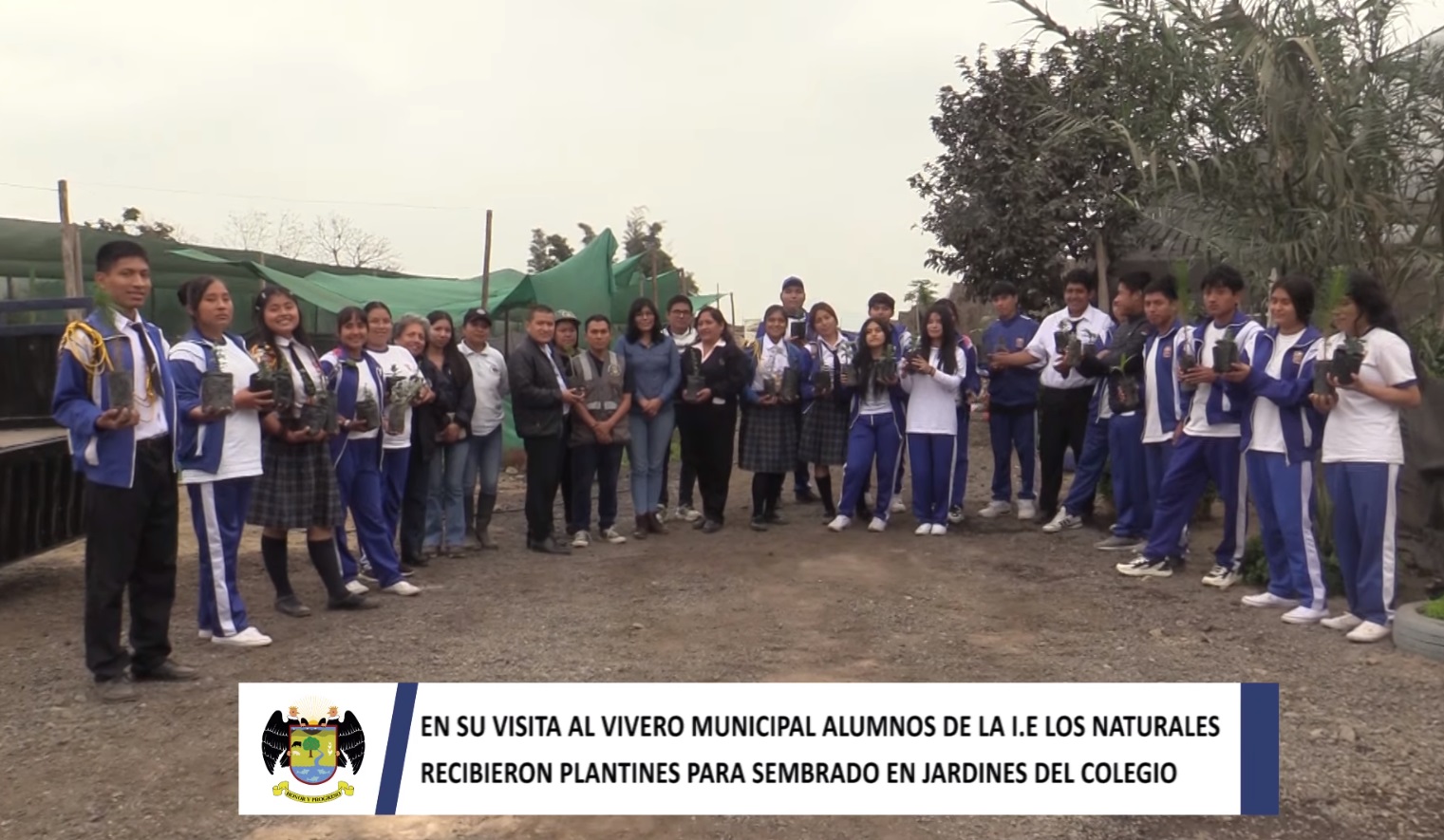 MPH entregó plantitas a los alumnos y docentes del colegio "Los Naturales" para que implementen sus jardines