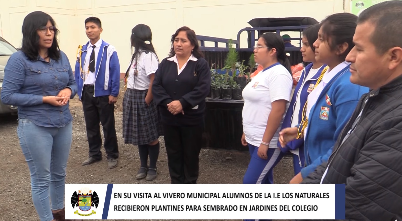 MPH entregó plantitas a los alumnos y docentes del colegio "Los Naturales" para que implementen sus jardines