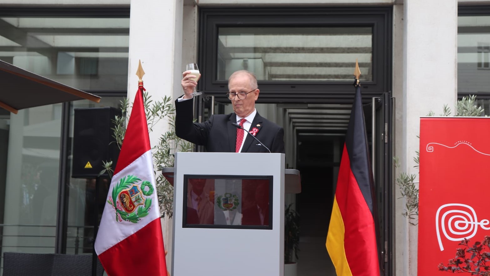 El Perú realizó actividades conmemorativas de Fiestas Patrias en Alemania