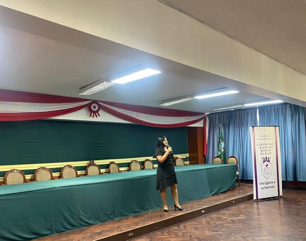 Más De 70 Personas Participaron En La CHARLA “CONSTRUYENDO FAMILIAS SEGURAS”