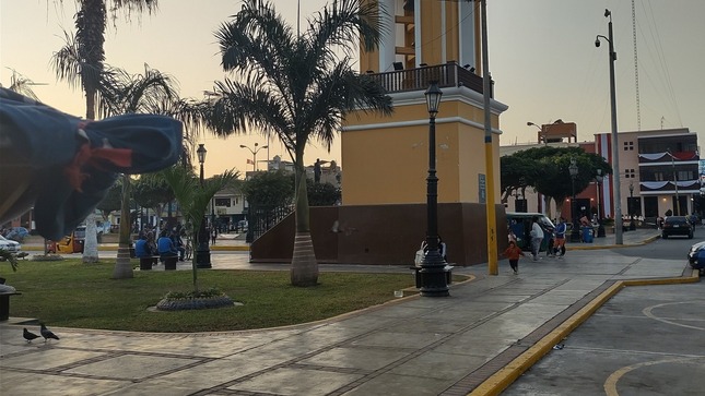 EN CUMPLIMIENTO A LA ORDENANZA MUNICIPAL PERSONAL DE TRANSITO REALIZA  SEÑALIZACIÓN DE ZONAS RIGIDAS EN EL CASCO URBANO DE LA CIUDAD