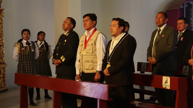 Misa y Desfile Cívico por Fiestas Patrias