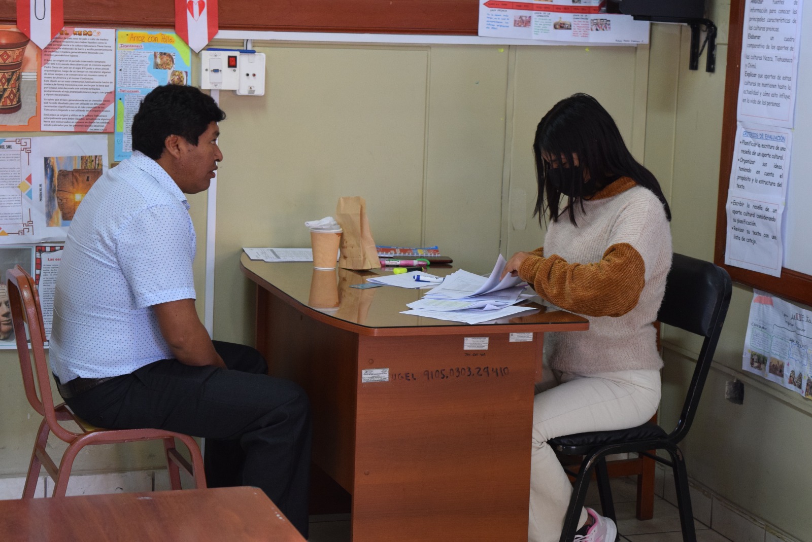 Docentes son evaluados en el dominio de lengua aymara y quechua