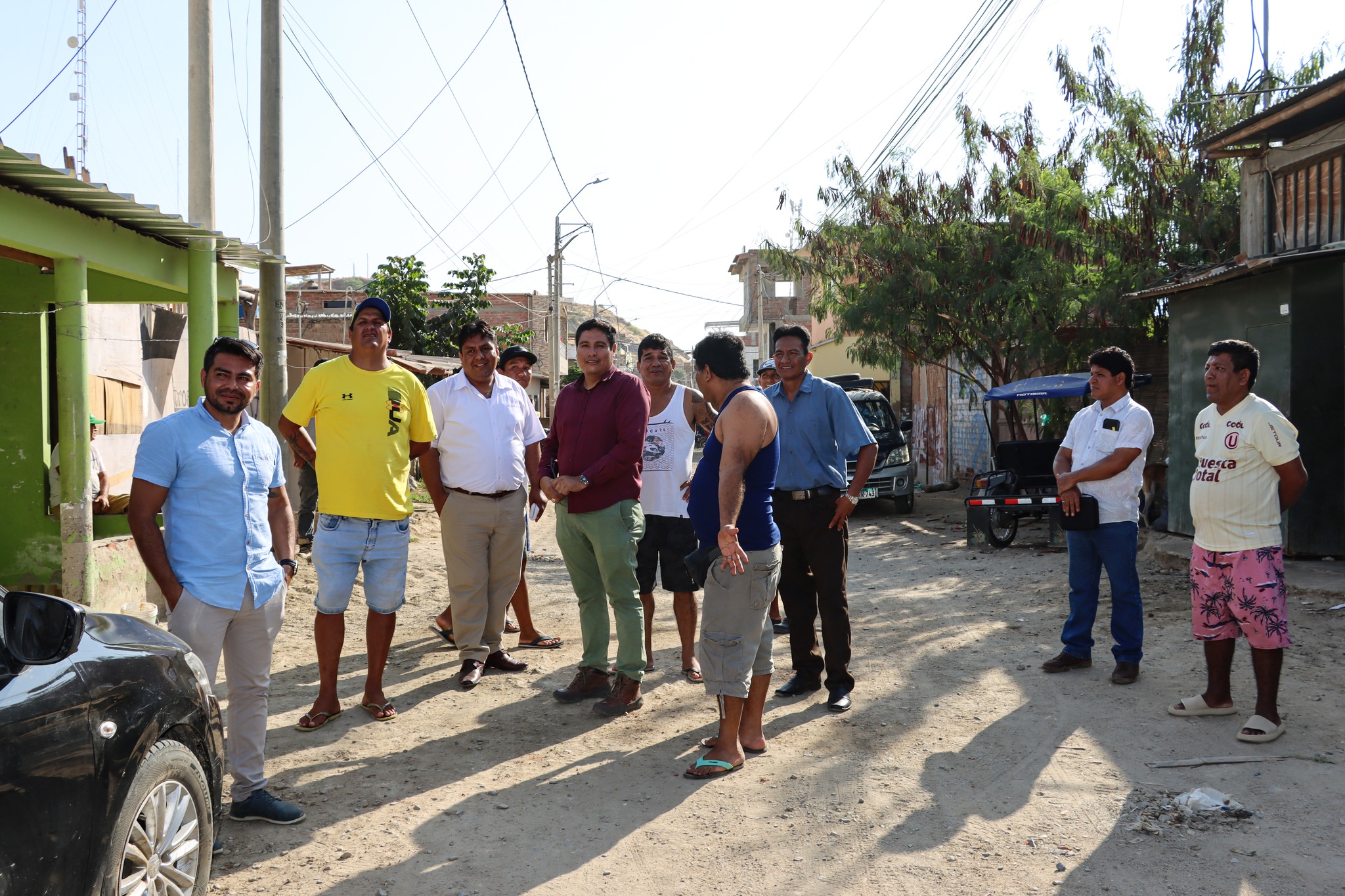 #MDMInforma| EQUIPO TECNICO 👨💻👷♂️ Y AUTORIDADES DE LA MUNICIPALIDAD DE MÁNCORA SE REUNEN CON VECINOS DE CALLE LOS INCAS
