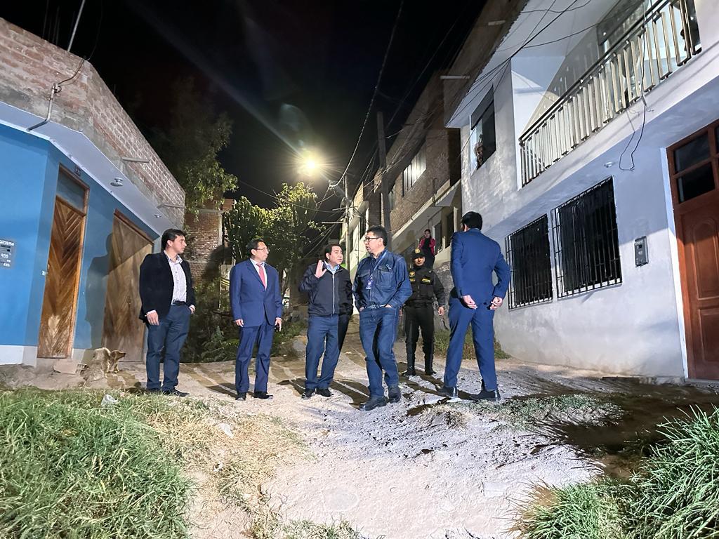 Ayacucho: Electrocentro instala nuevas luminarias LED en lugares estratégicos de Huamanga