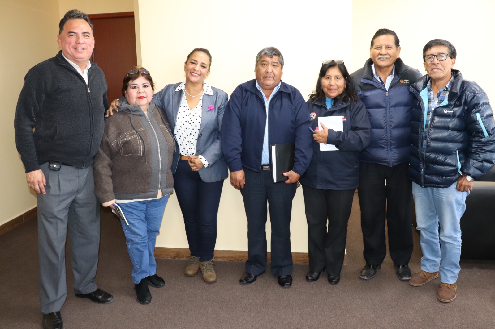 Sindicato del GRT respalda a gobernadora regional
