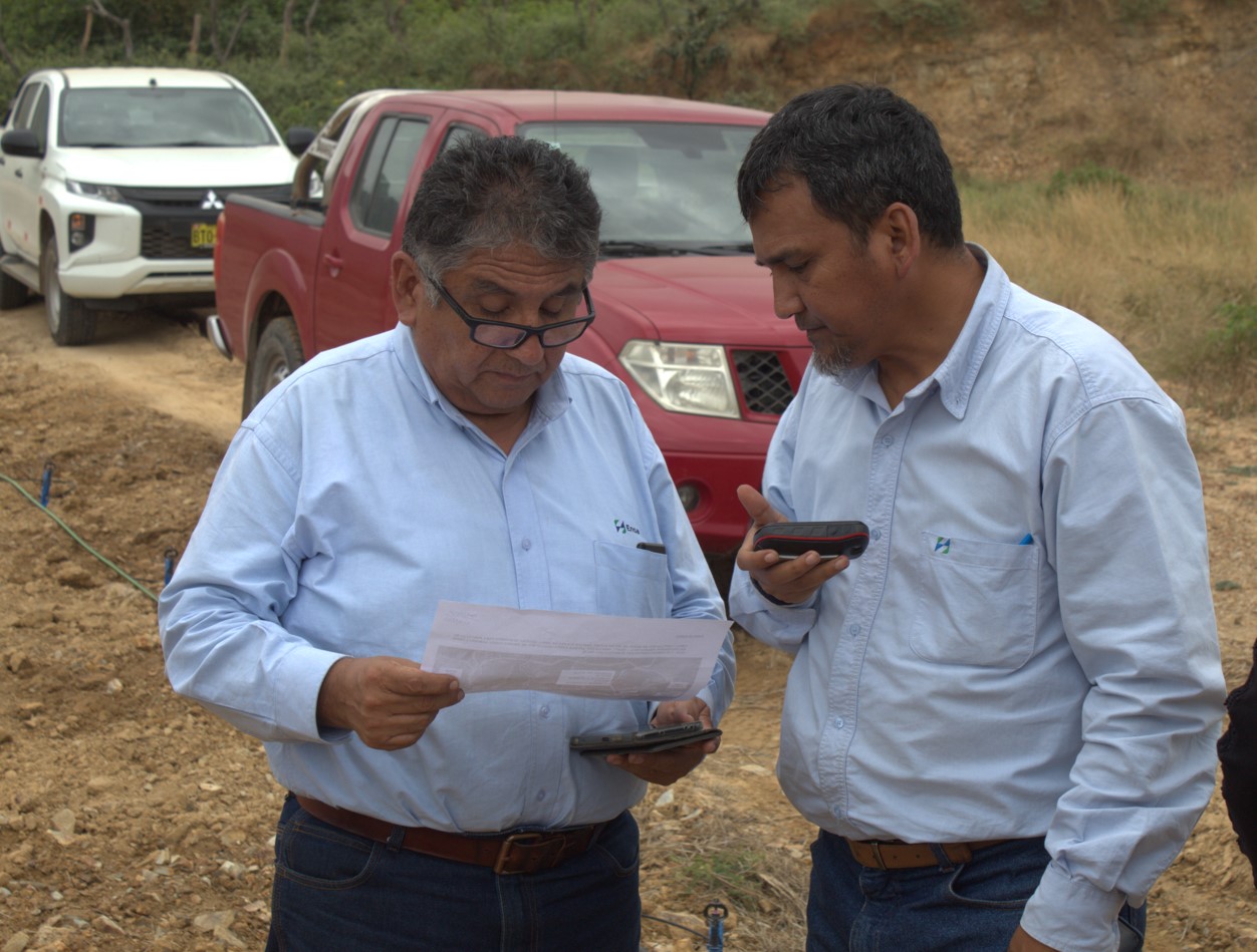 Comités de Agricultores de Agua de Trasvase continúan gestiones con ENSA y PEOT para lograr electrificación en las asociaciones Apukay y Eli